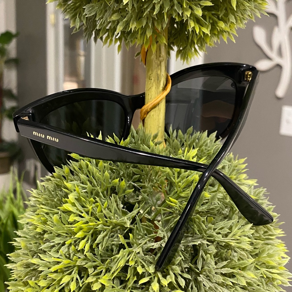 MIU MIU Black Sunglasses - Picture 6 of 12